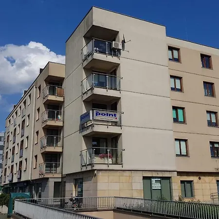 Modern Near The Royal Castle & Ice Apartament *
